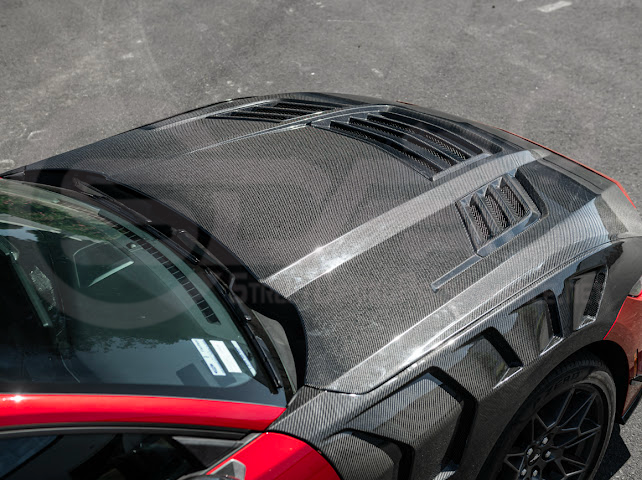 2024-UP FORD MUSTANG | SUPER SNAKE STYLE FRONT VENTED HOOD