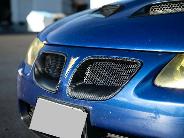 2004-2006 Pontiac GTO | CARBON FIBER Front Bumper Grille Inserts Replacement (PAIR)