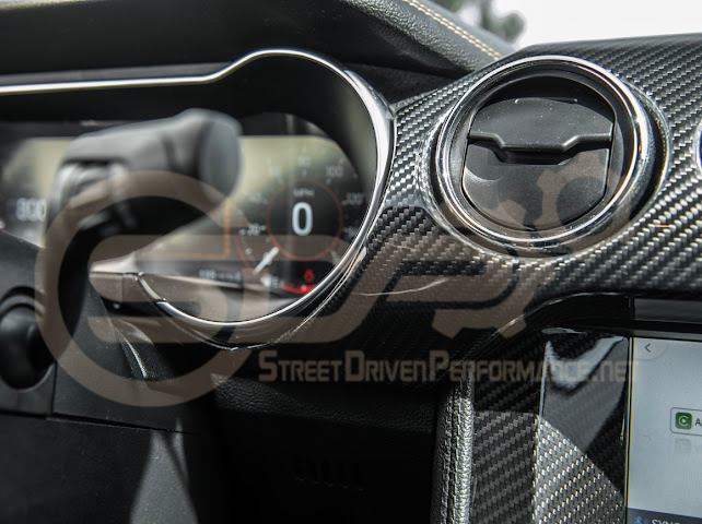 2015-2023 FORD MUSTANG S550 | CARBON FIBER DASHBOARD PANEL TRIM COVER