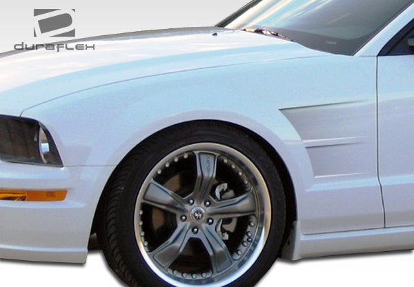 2005-2009 Ford Mustang Duraflex GT Concept Fenders - 2 Piece