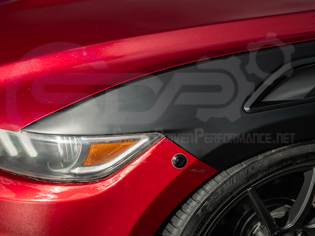 2015-2017 FORD MUSTANG S550 | GTD STYLE PRIMED BLACK FRONT SIDE VENTED FENDERS