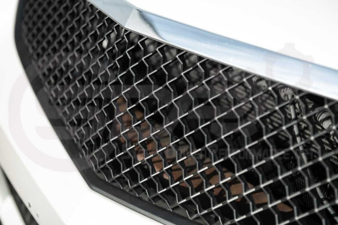2009-2015 CTS-V V2 -  Black front grilles set (blank no emblem)