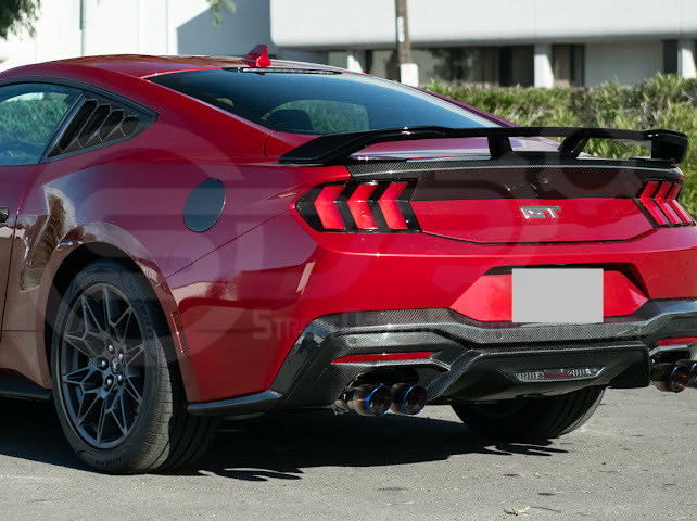 2024-UP FORD MUSTANG S650 | FACTORY STYLE DRY CARBON FIBER SIDE FENDER FUEL TANK GAS LID COVER