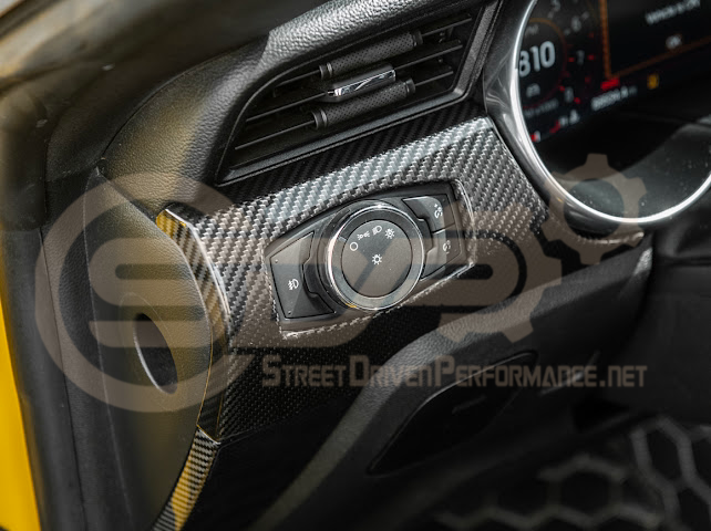 2015-2023 FORD MUSTANG S550 | CARBON FIBER DASHBOARD PANEL TRIM COVER