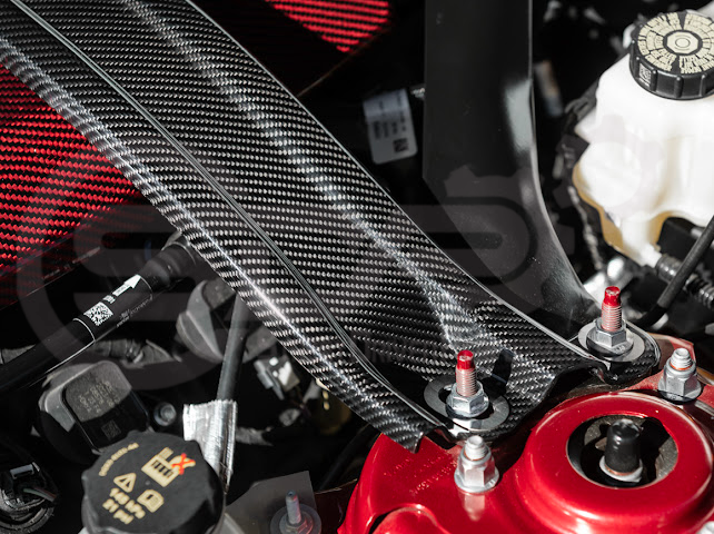 2024-Up Ford Mustang S650 | S650 Dark Horse Style CARBON FIBER Engine Strut Brace Balance Tower Bar