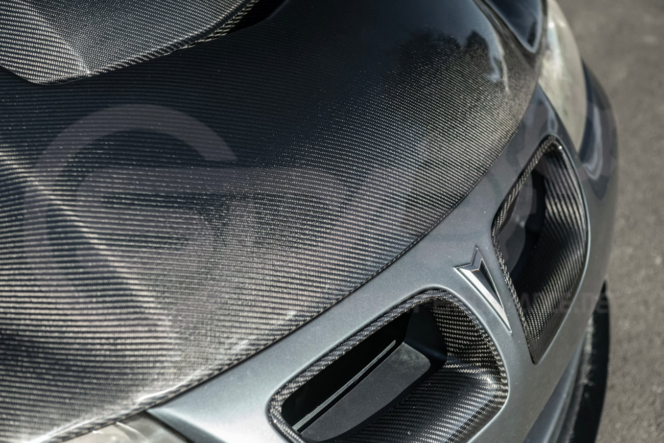 2004-2006 PONTIAC GTO | ZR1 STYLE CARBON FIBER FRONT VENTED COWL HOOD