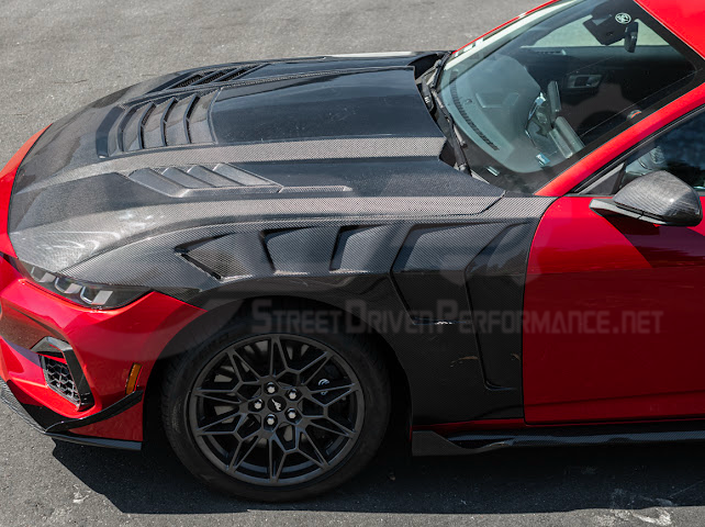 2024-UP FORD MUSTANG | SUPER SNAKE STYLE FRONT VENTED HOOD