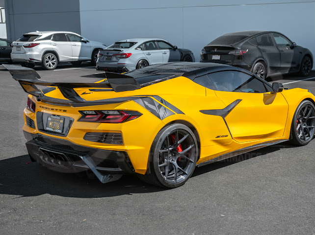 2023-UP CHEVROLET CORVETTE C8 Z06 & E-RAY | SDP PERFORMANCE TRACK STYLE CARBON FIBER SIDE SKIRTS ROCKER PANEL GROUND EFFECTS