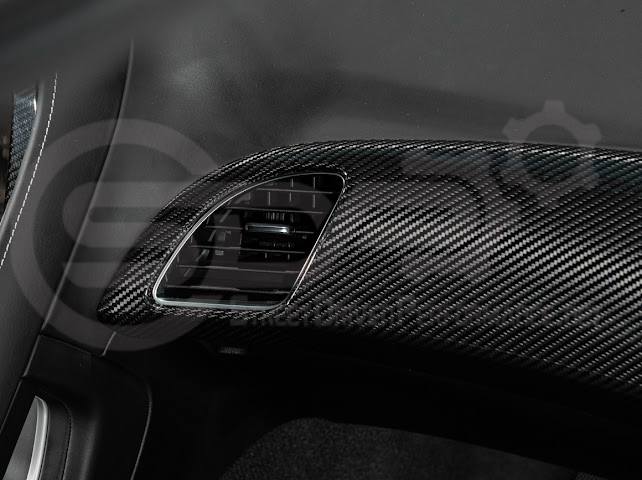2014-2019 CHEVROLET CORVETTE C7 | DRY CARBON FIBER PASSENGER SIDE DASHBOARD AIR DUCT VENT PANEL COVER