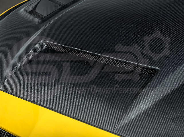 2015-2017 FORD MUSTANG S550 | TERMINATOR STYLE CARBON FIBER FRONT AIR VENTED HOOD