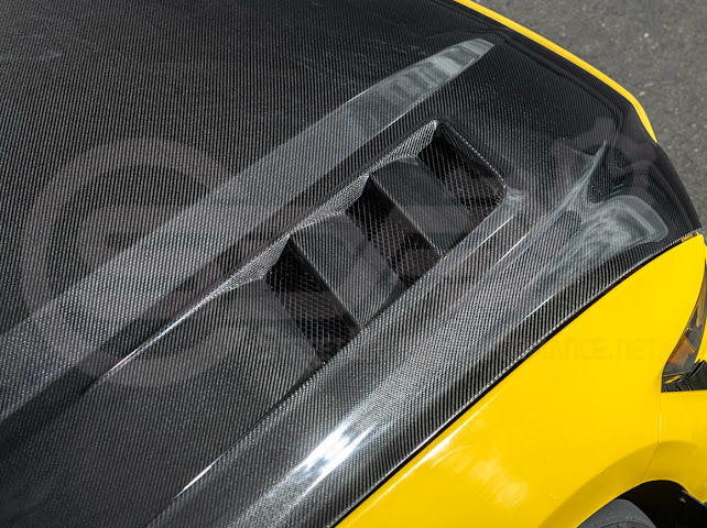 2015-2017 FORD MUSTANG S550 | TERMINATOR STYLE CARBON FIBER FRONT AIR VENTED HOOD