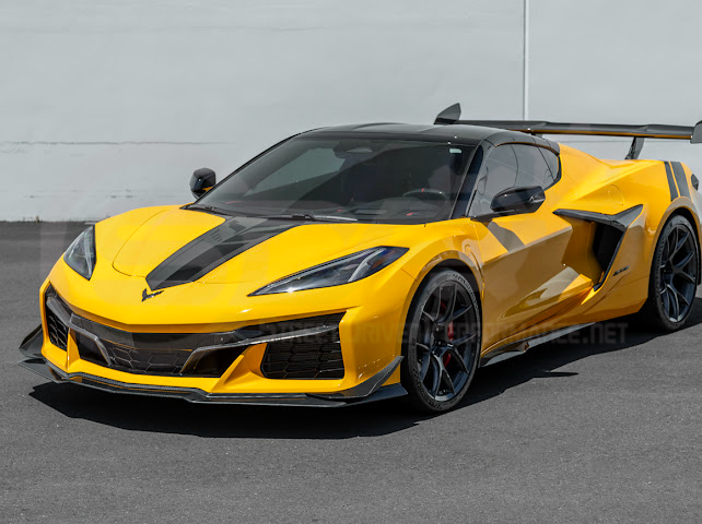2023-UP CORVETTE C8 Z06 | Z07 EXTENDED PACKAGE CARBON FIBER FRONT LIP SPLITTER & CANARDS GROUND EFFECTS