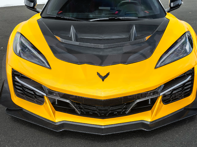 2023+ CHEVROLET CORVETTE C8 Z06 | CARBON FIBER SEQUENTIAL LED DRL LIGHT BAR BEZEL INSERT