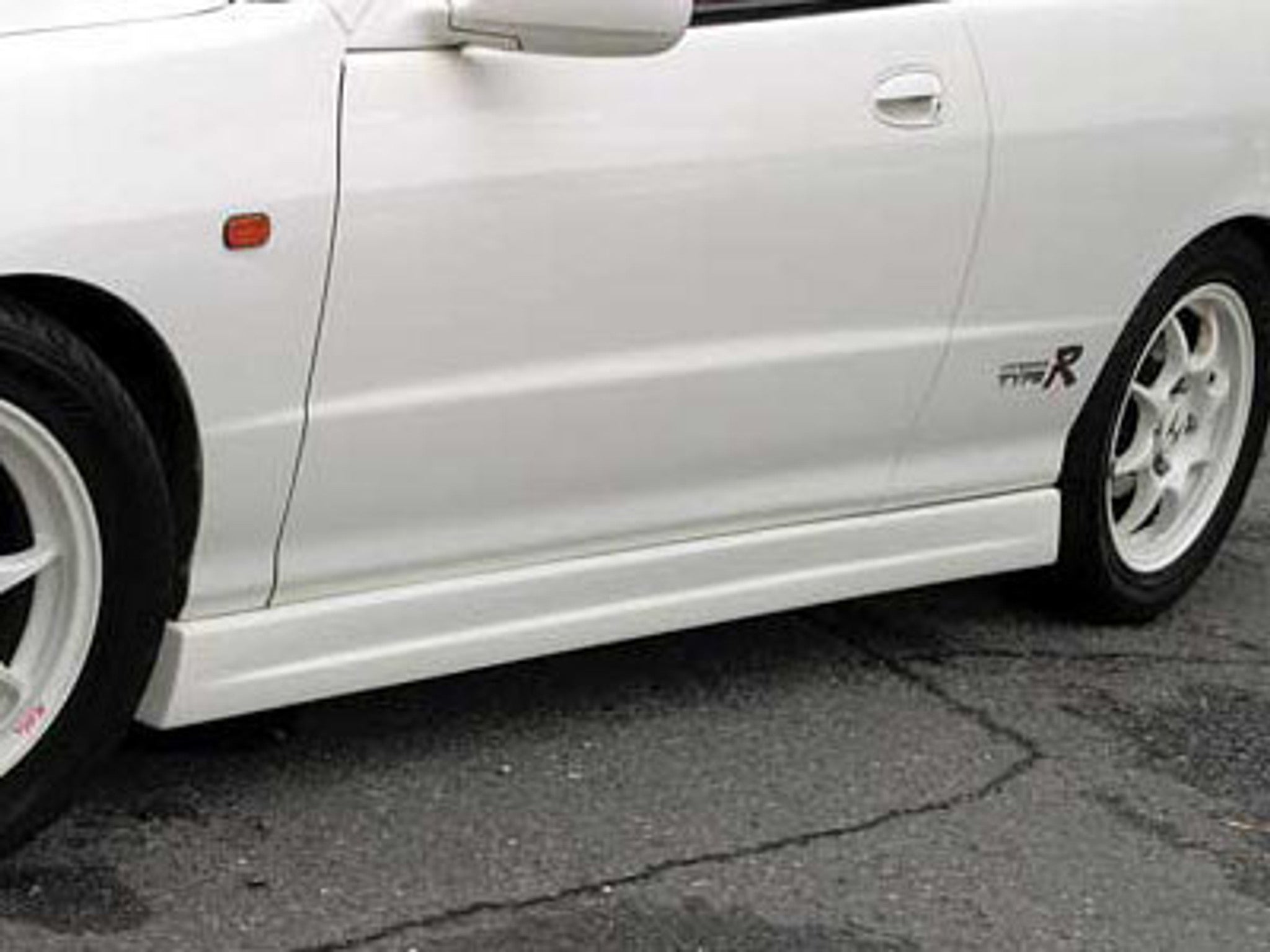 Charge Speed 1994-2001 Acura Integra HB Side Skirts