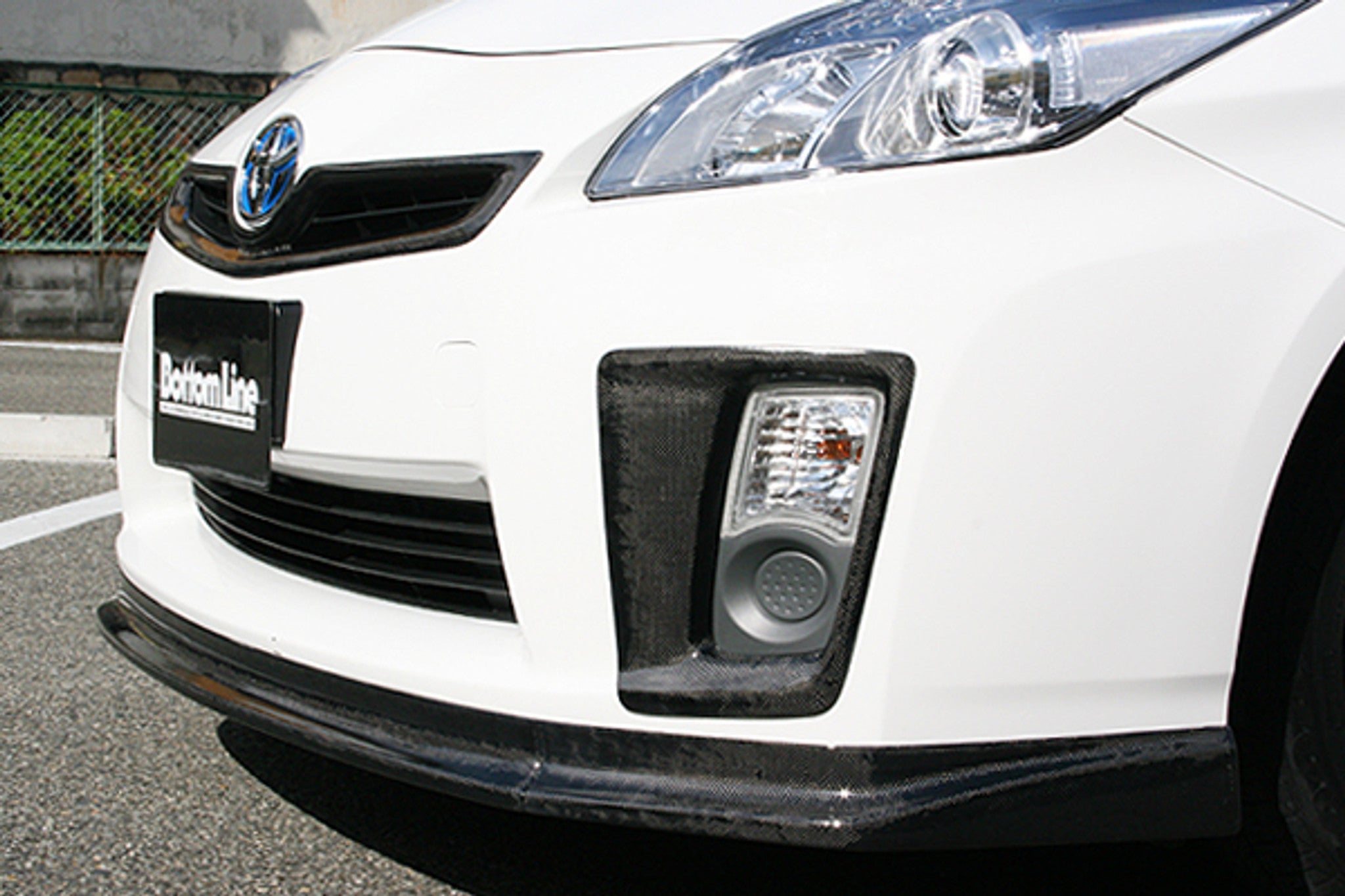 Charge Speed 2010-2011 Toyota Prius Zenki XW30 Front Bumper Side Cowl Carbon
