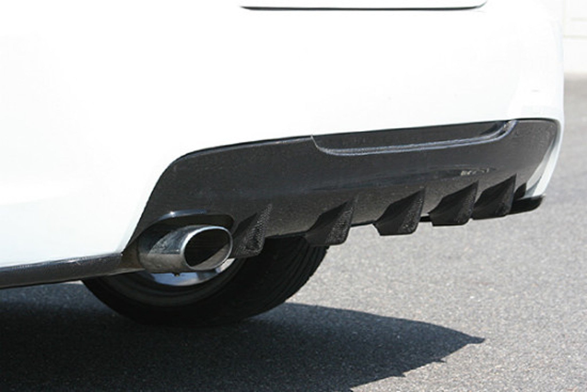 CHARGE SPEED 2005-2008 BMW E90 3-SERIES M-SPORT SEDAN BOTTOM LINE CARBON REAR DIFFUSER
