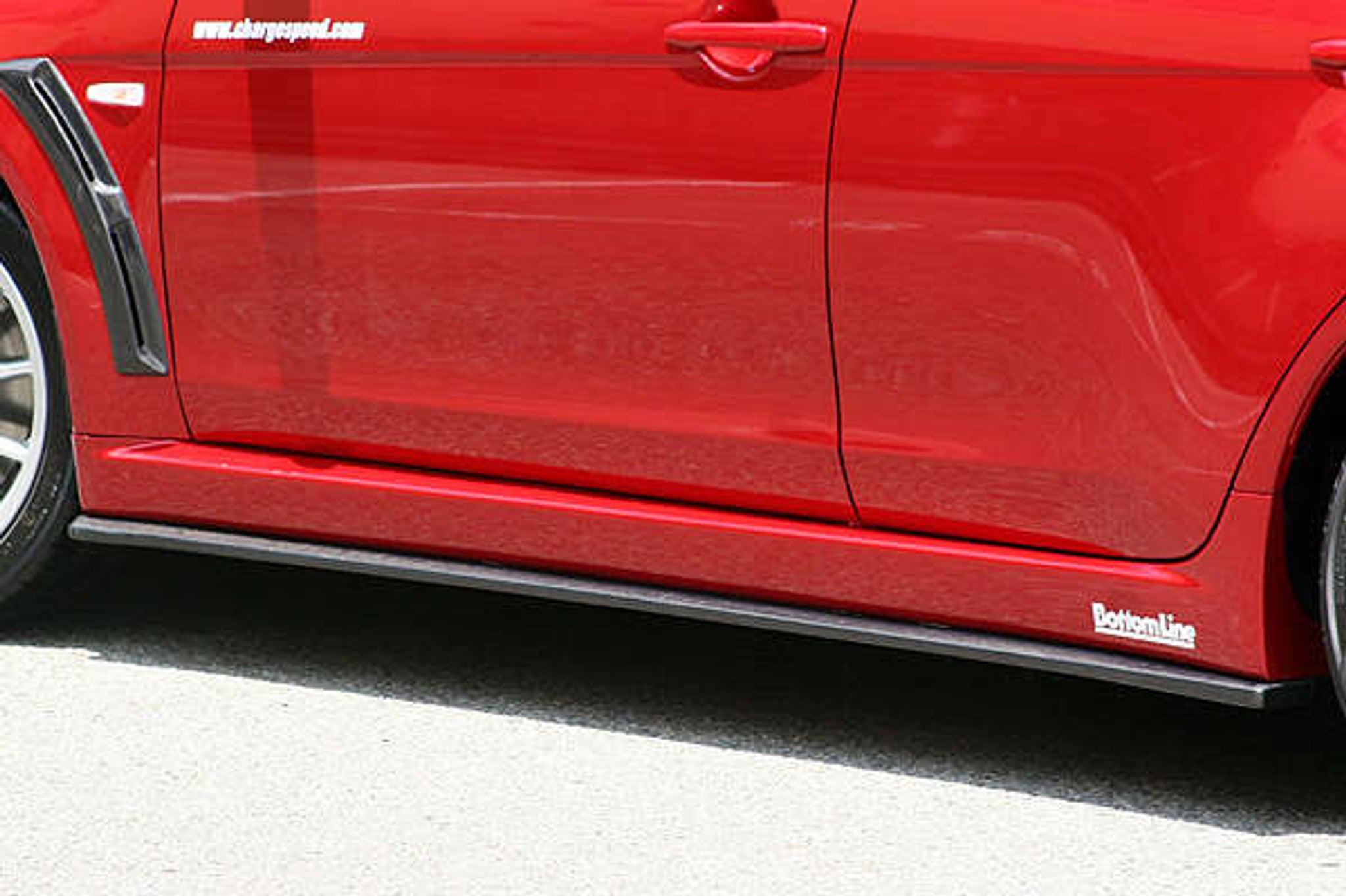 Charge Speed 2008-2010 Mitsubishi Lancer Evo X Bottom Line Type-1 Side Skirts FRP