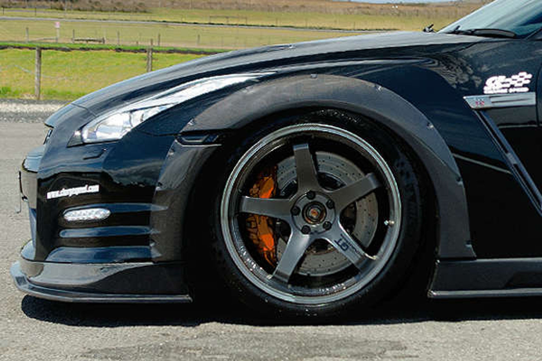 Charge Speed 2012-2016 Nissan GTR R35 Chuki Carbon 15mm Front Over Fenders
