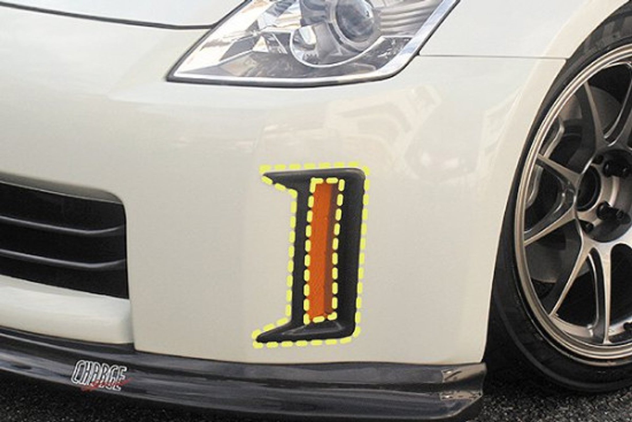 Charge Speed 2006-2008 Nissan 350Z Reflector Cowls Carbon for Front Bumper