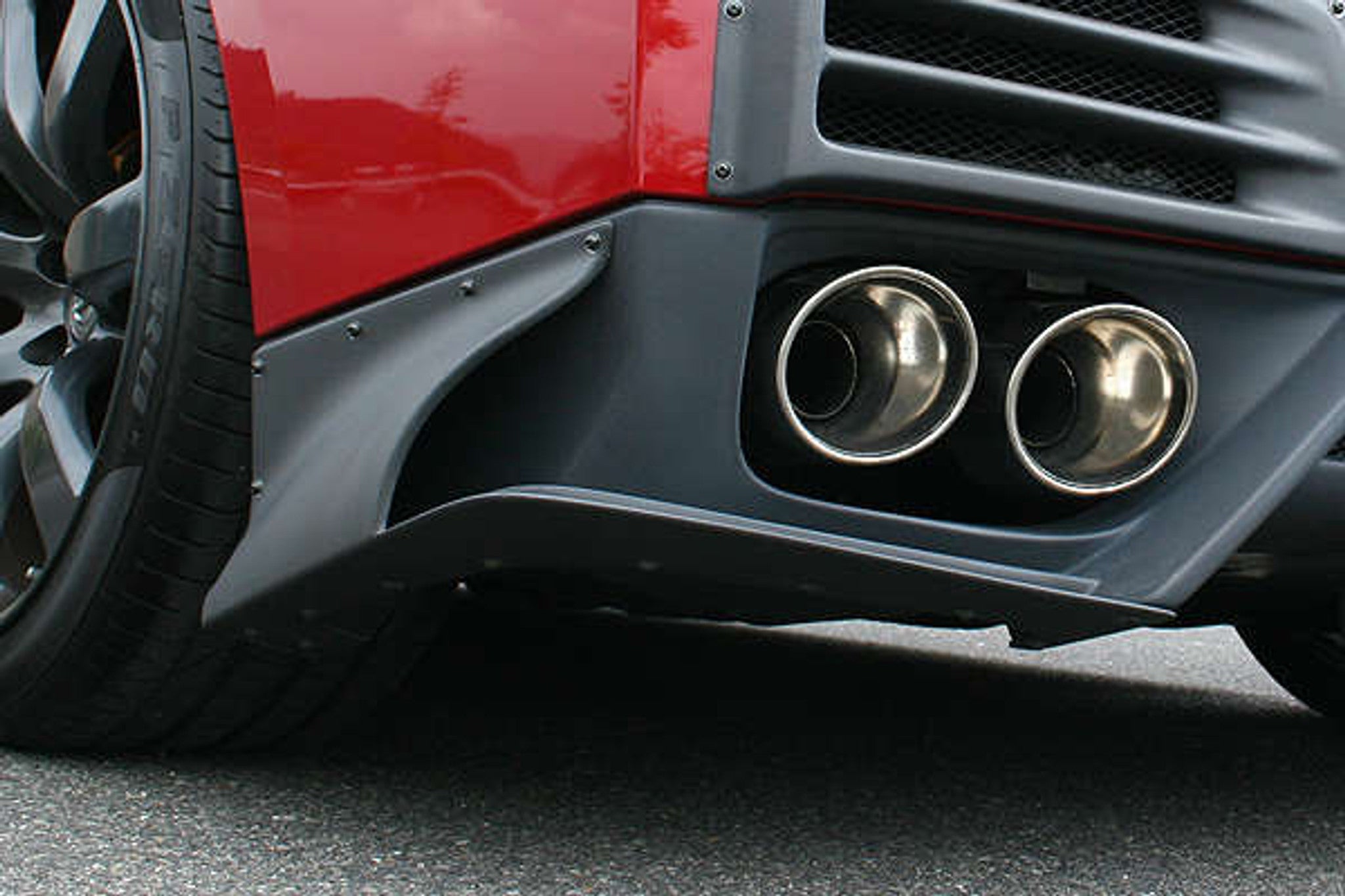 Charge Speed 2007-2016 Nissan GTR Rear Under Side Cowl Gloss Carbon for Charge Speed Rear Diffuser