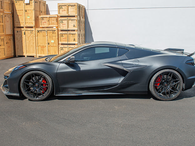 2023+ CORVETTE C8 E-RAY / Z06 | CARBON FIBER SIDE FENDER VENT DOOR TRIM REPLACEMENT PAIR