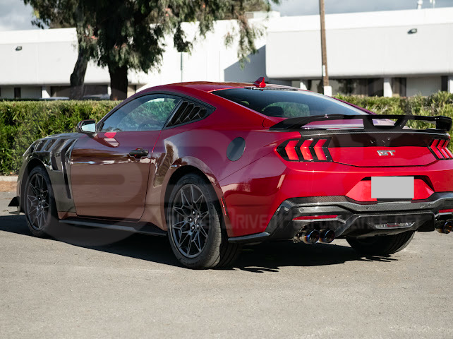 2024-UP FORD MUSTANG | DARKHORSE STYLE GLOSSY BLACK REAR TRUNK LID WING SPOILER