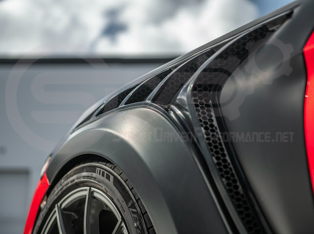 2015-2017 FORD MUSTANG S550 | GTD STYLE PRIMED BLACK FRONT SIDE VENTED FENDERS