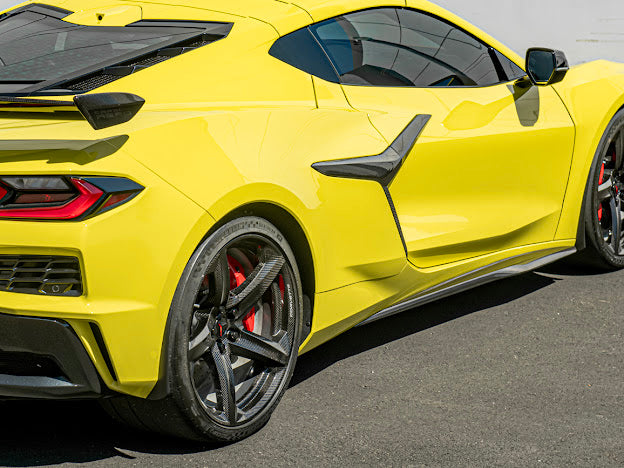 2020+ CHEVROLET CORVETTE C8 Z06 & E-RAY | MATTE BLACK XL EXTENDED FRONT SPLASH GUARD