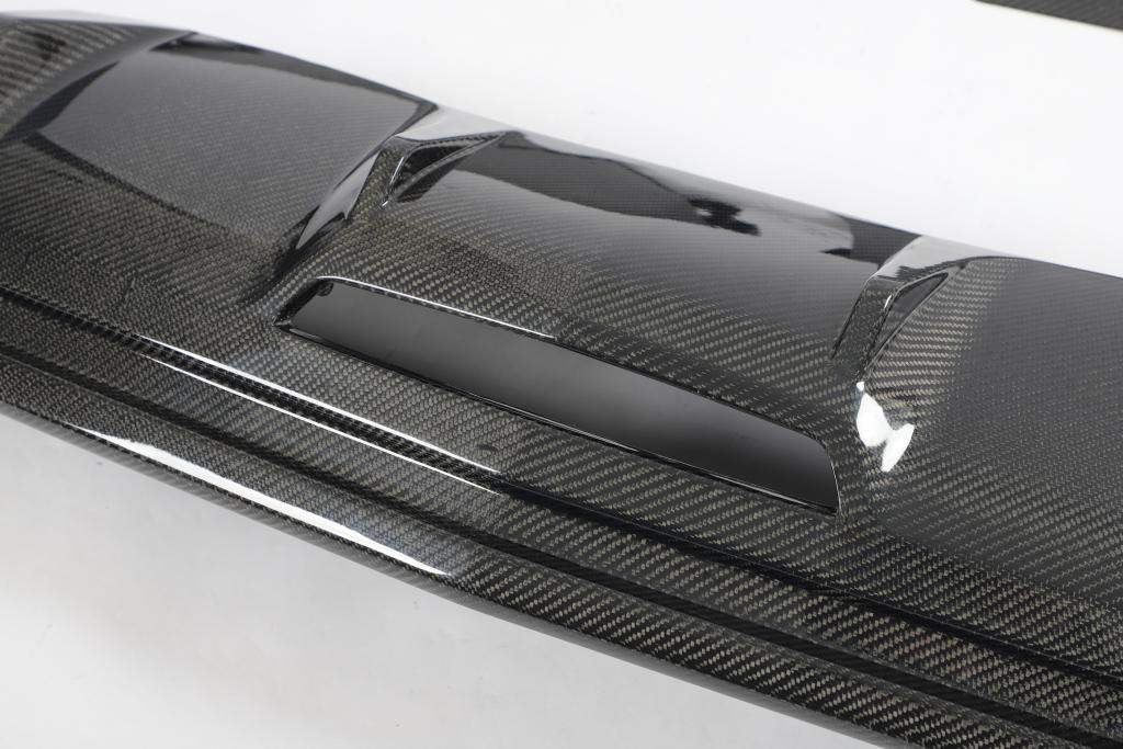 *BLEMISHED-DISCOUNTED* 2016+ CADILLAC CTS-V V3 | CARBON FIBER REAR DIFFUSER 3 PIECE