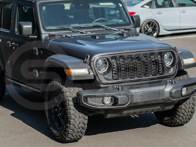 2024-UP JEEP WRANGLER GLADIATOR | FACTORY STYLE FRONT BUMPER GRILLE INSERT SURROUNDING REPLACEMENT