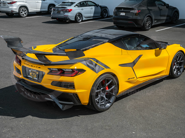 2023-UP CHEVROLET CORVETTE C8 Z06 & E-RAY | SDP PERFORMANCE TRACK STYLE CARBON FIBER SIDE SKIRTS ROCKER PANEL GROUND EFFECTS