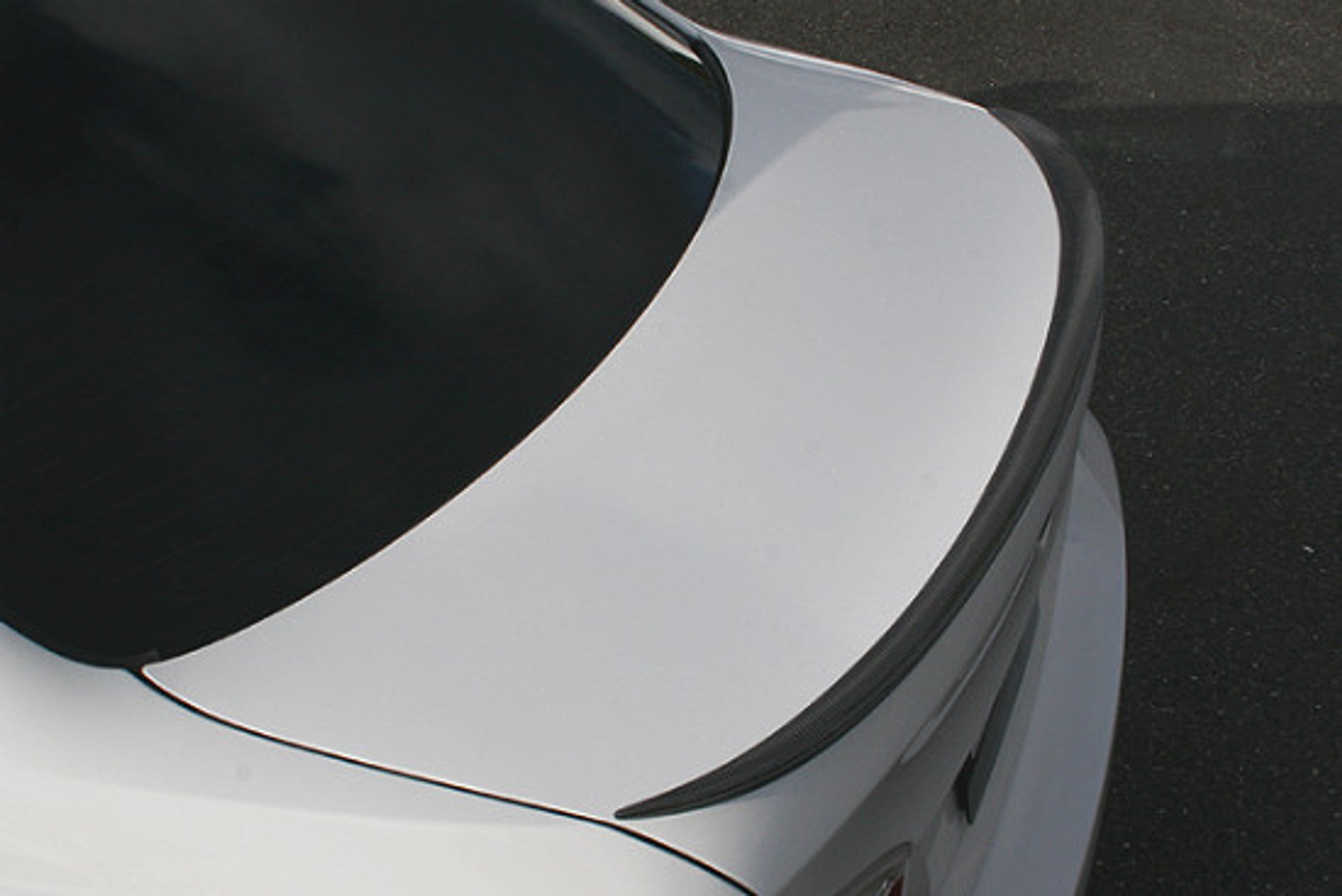 CHARGE SPEED 2005-2008 BMW E90 3-SERIES SEDAN BOTTOM LINE FRP REAR SPOILER