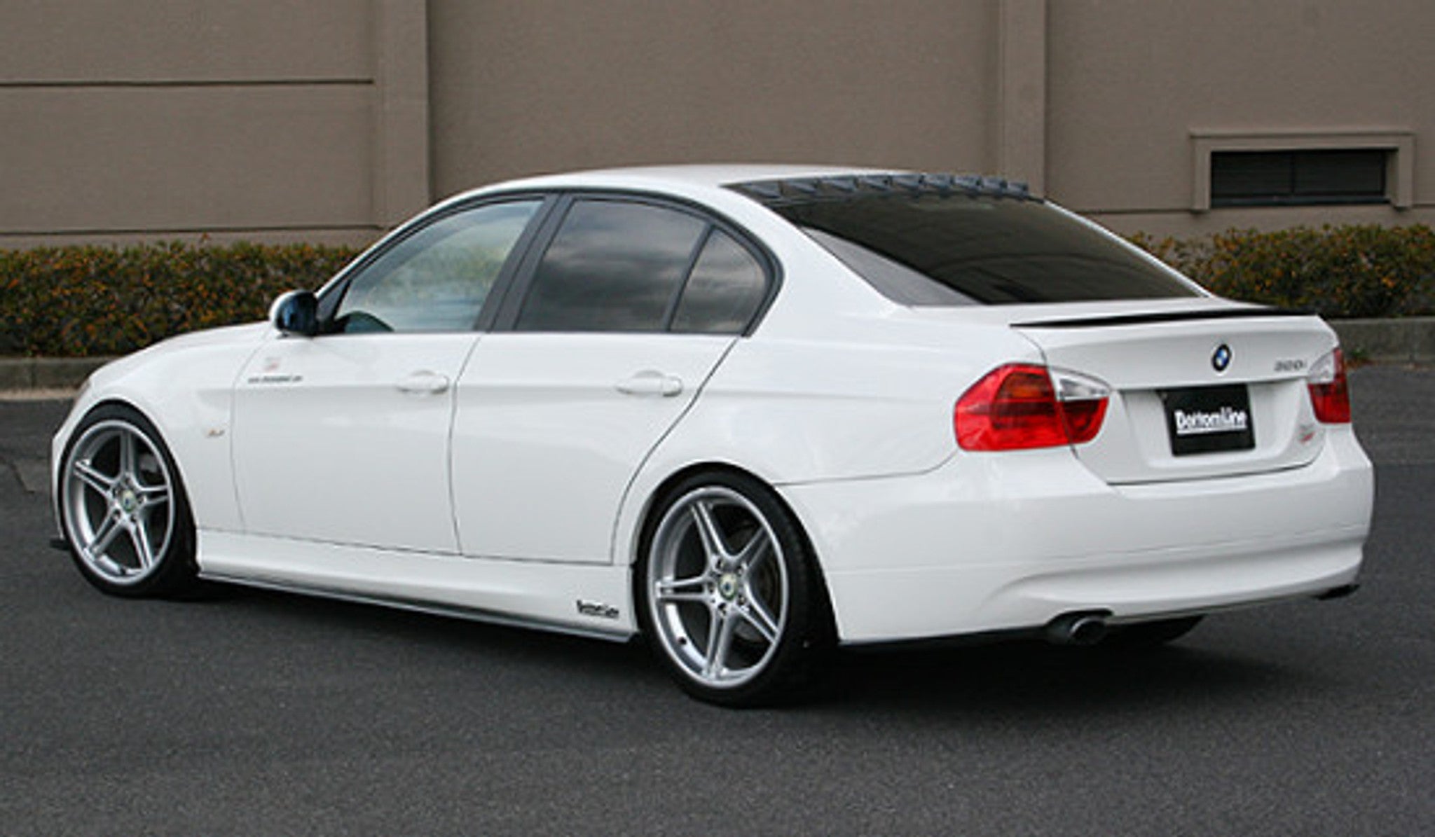 CHARGE SPEED 2005-2008 BMW E90 3-SERIES SEDAN BOTTOM LINE FRP FULL LIP KIT