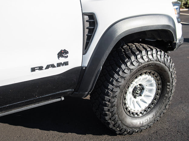 2019-UP RAM 1500 TRX CARBON FIBER SIDE DOOR FENDER VENT TRIM