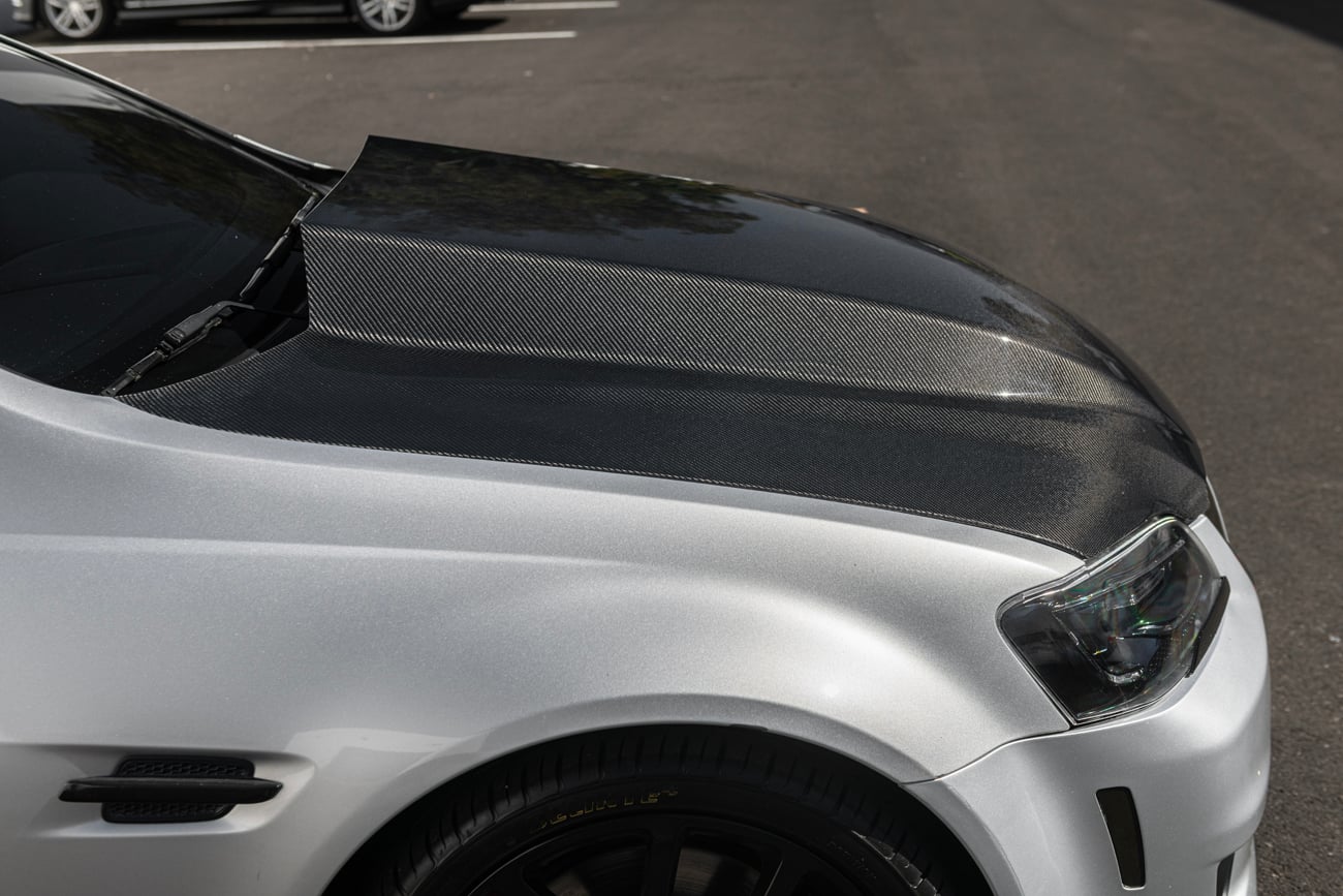 2008-2009 PONTIAC G8 CARBON FIBER FRONT COWL HOOD