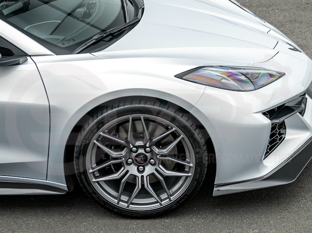 2023-UP CORVETTE C8 Z06 | Z07 STYLE EXTENDED ONE-PIECE FRONT LIP SPLITTER GROUND EFFECTS