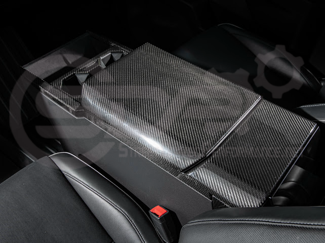 2024-Up Tesla Cybertruck | Interior DRY Carbon Fiber Armrest Trim Cover (Copy)