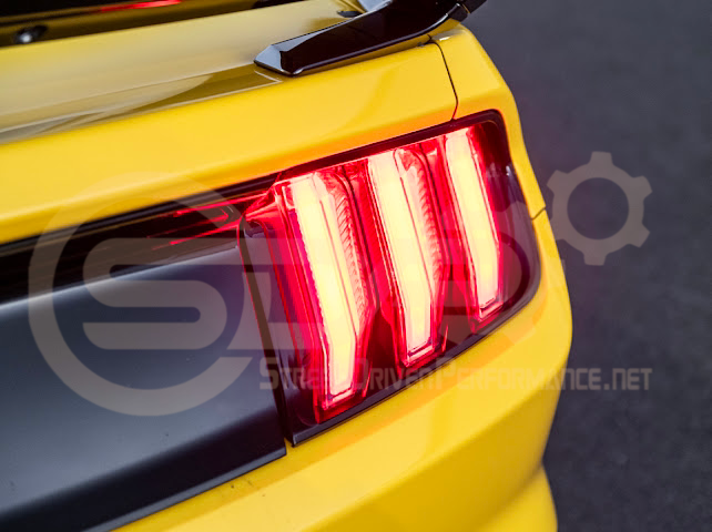 2015-2023 FORD MUSTANG S550 | SIGNAL LED XB RED / CLEAR REAR TAIL LIGHT