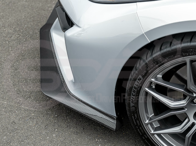 2023-UP CORVETTE C8 Z06 | Z07 STYLE EXTENDED ONE-PIECE FRONT LIP SPLITTER GROUND EFFECTS