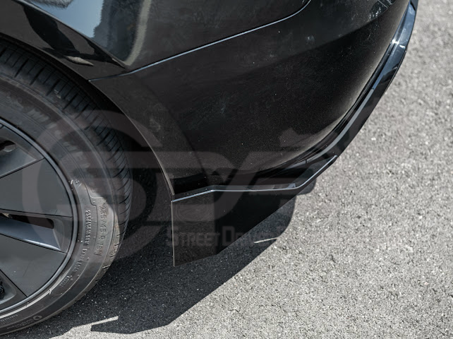 2024-UP TESLA MODEL 3 TRACK STYLE REAR BUMPER DIFFUSER
