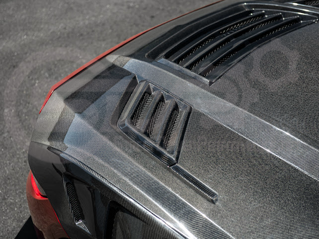 2024-UP FORD MUSTANG | SUPER SNAKE STYLE FRONT VENTED HOOD