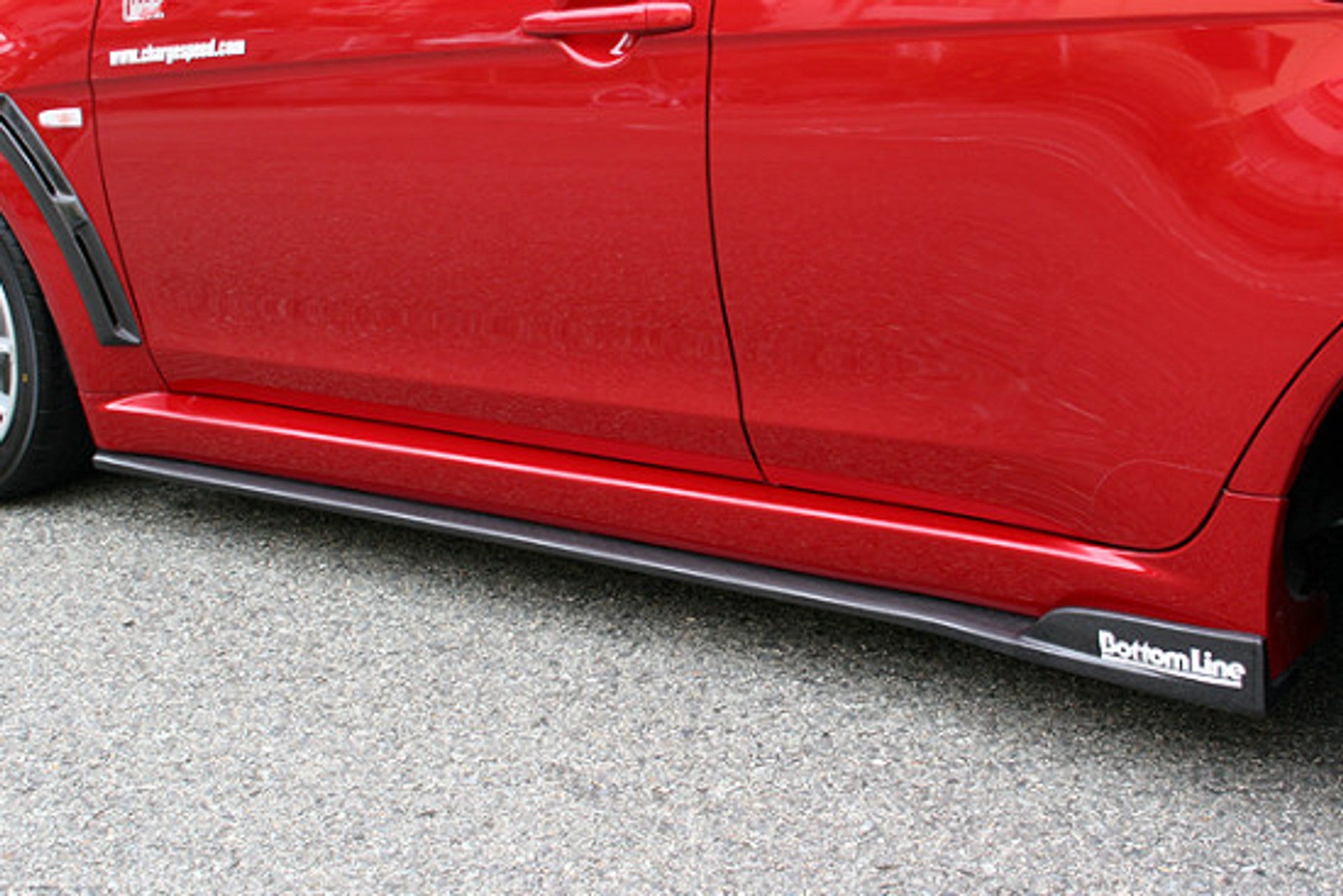 Charge Speed 2008-2010 Mitsubishi Lancer Evo X Bottom Line Type-2 Side Skirts Carbon