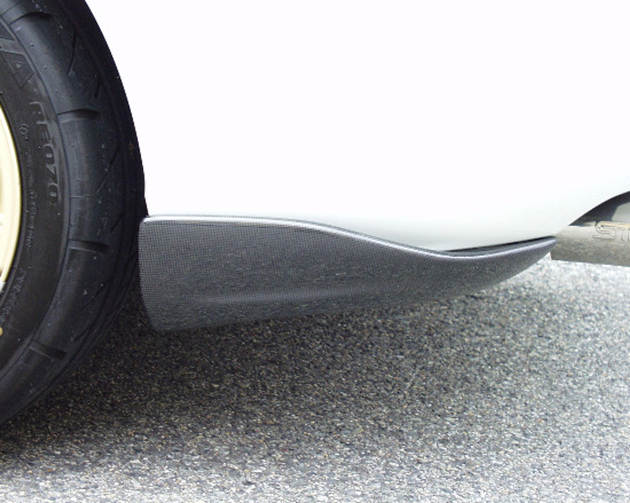 Charge Speed 2004-2005 Subaru Impreza GD-B Peanut Eye Latter Model BottomLine Type-1 Carbon Full Lip Kit