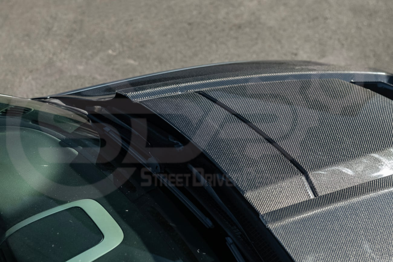 2004-2006 PONTIAC GTO | ZR1 STYLE CARBON FIBER FRONT VENTED COWL HOOD