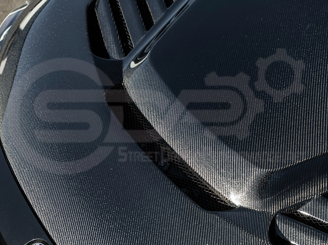 2023-Up BMW G87 M2 | V Style CARBON FIBER Front Vented Heat Extraction Hood