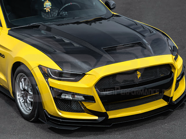 2015-2017 FORD MUSTANG S550 | TERMINATOR STYLE CARBON FIBER FRONT AIR VENTED HOOD