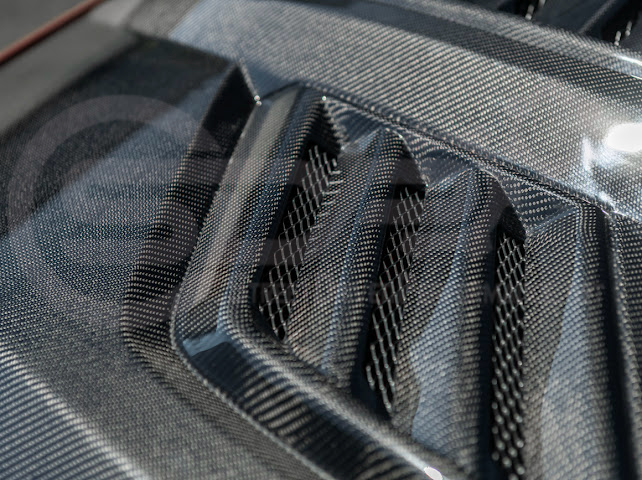 2024-UP FORD MUSTANG | SUPER SNAKE STYLE FRONT VENTED HOOD