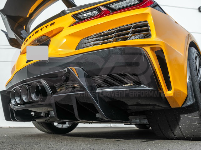 2023-UP CORVETTE C8 Z06 | GLOSSY BLACK REAR BUMPER FINNED DIFFUSER