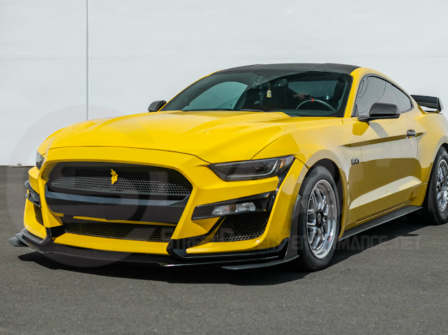 2015-2023 FORD MUSTANG W/ SIGNAL LIGHT | CARBON FIBER SIDE MIRROR CAP COVER PAIR