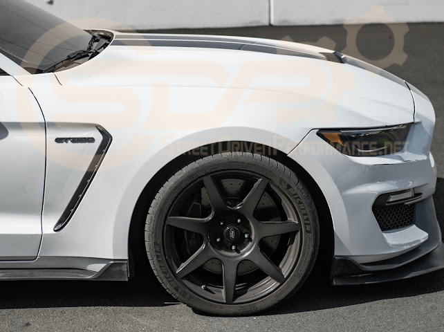 2015-20 FORD MUSTANG | CARBON FIBER FRONT SIDE FENDER VENT COVER